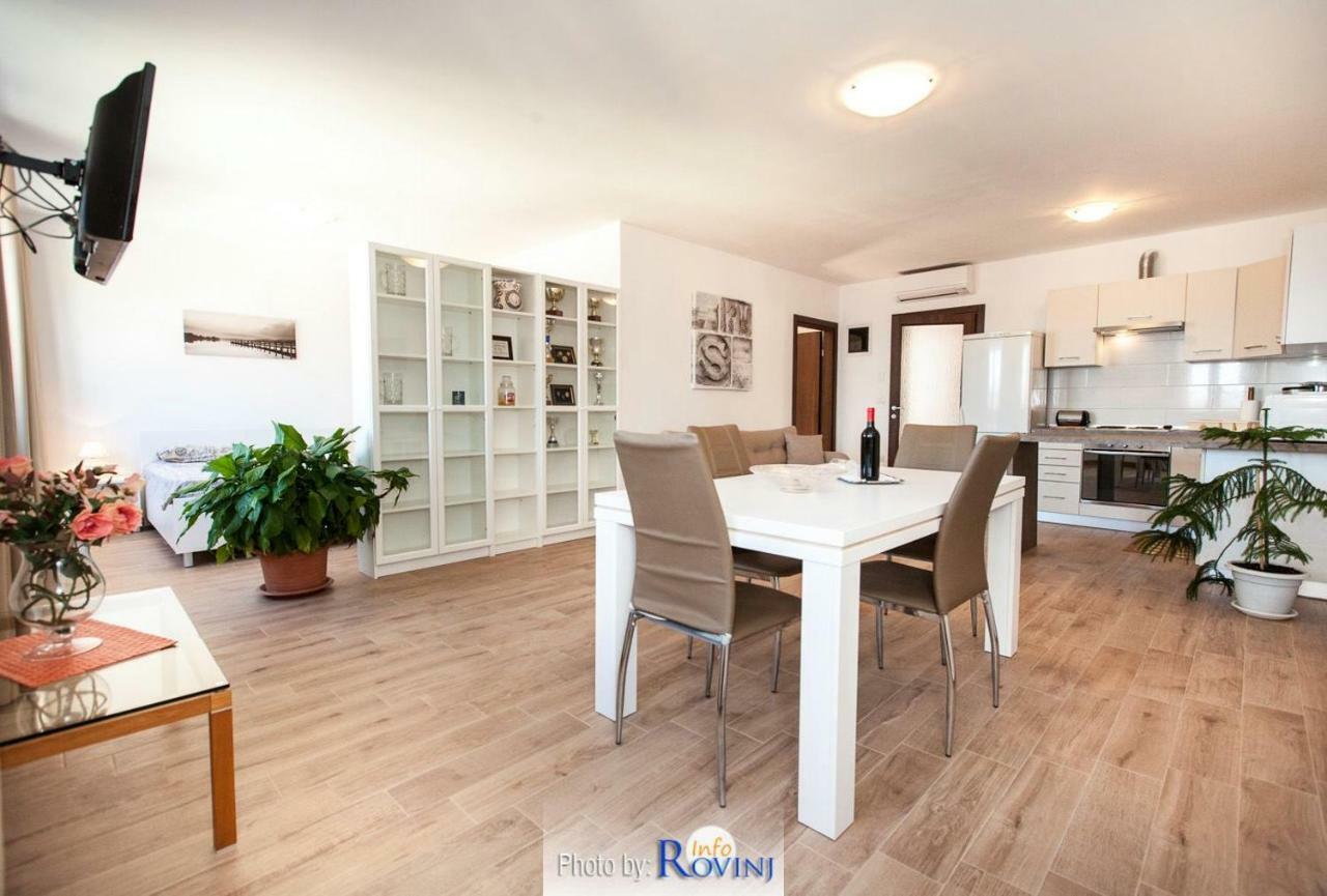 Ondina 2 Appartement Rovinj Buitenkant foto